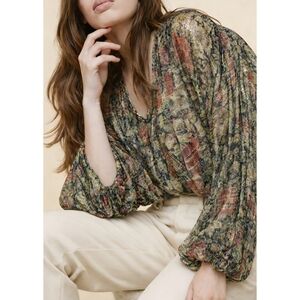 Mes Demoiselles Silk Shimmer Floral Gold Floral Prairie Top, S